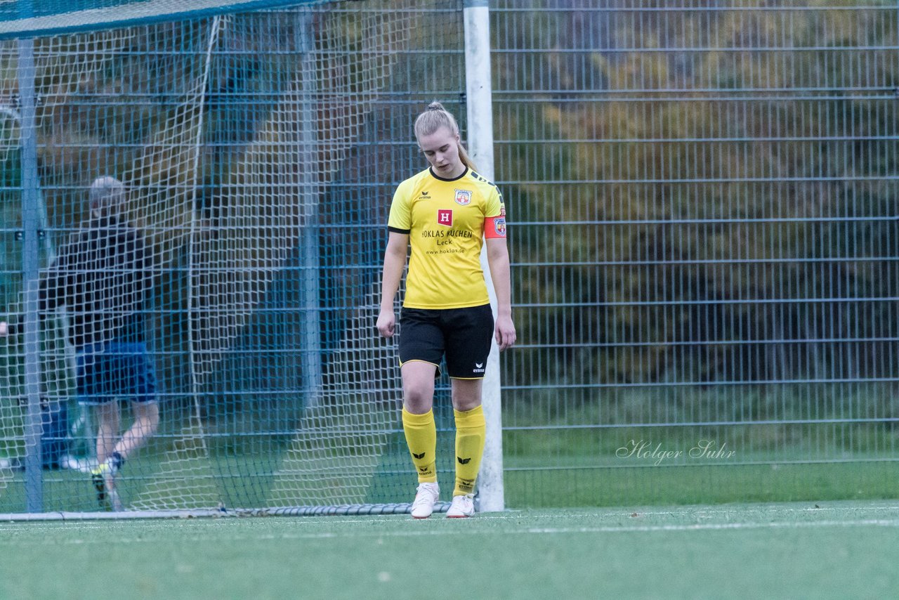 Bild 338 - F SSC Hagen Ahrensburg - SV Frisia 03 Risum-Lindholm : Ergebnis: 2:0